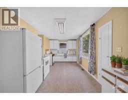 691 3rd Avenue, Fernie, BC V0B1M0 Photo 24