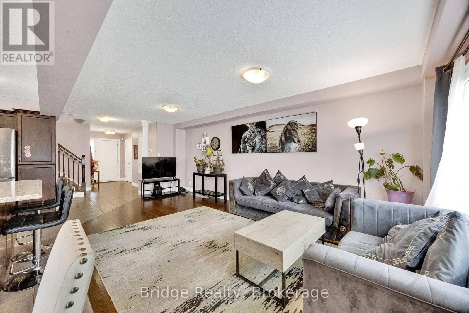 880 FRONTENAC CRESCENT - Image 18