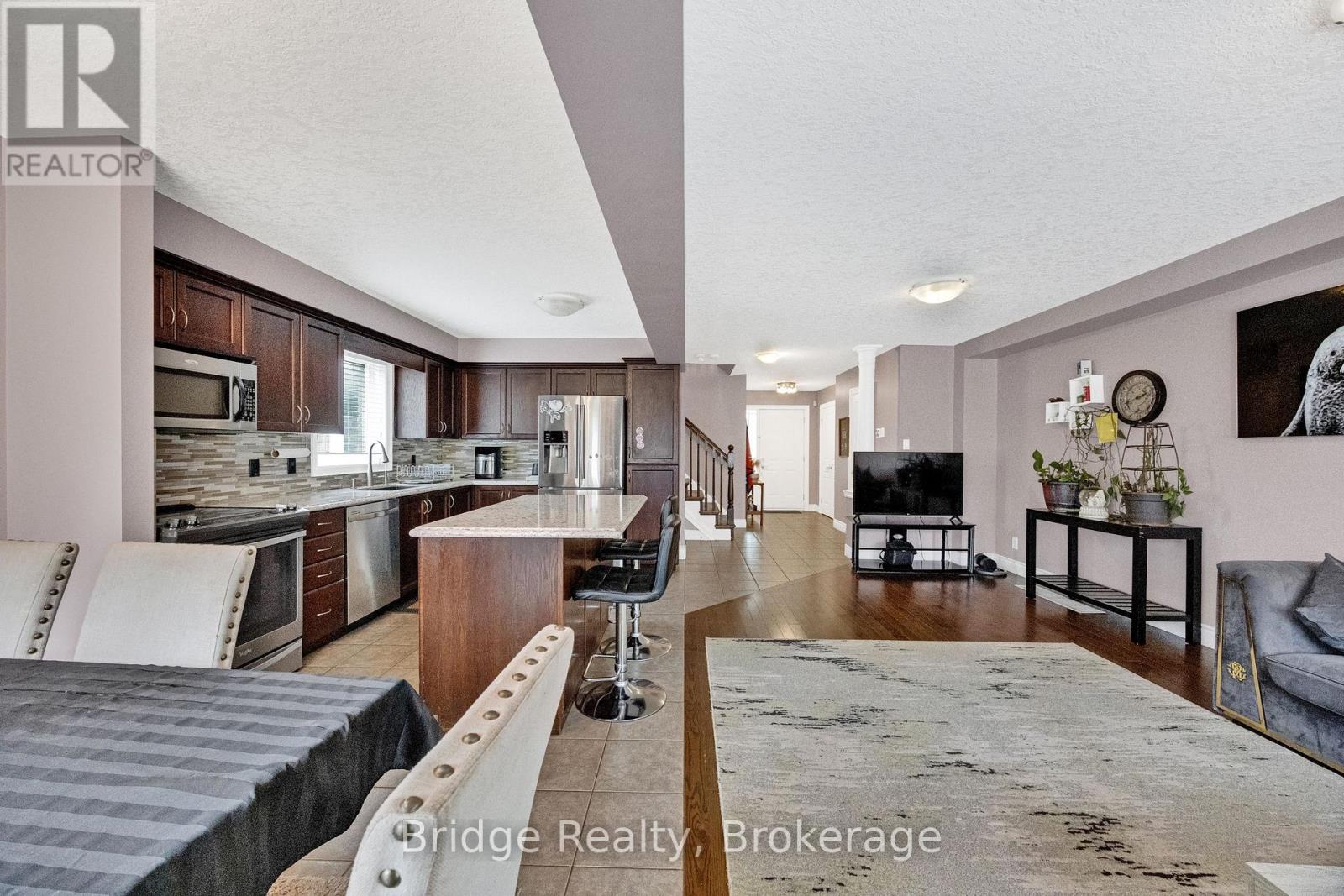 880 FRONTENAC CRESCENT - Image 19