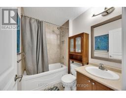 880 Frontenac Crescent, Woodstock, ON N4V0A8 Photo 37