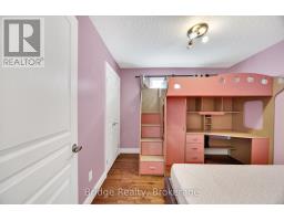 880 Frontenac Crescent, Woodstock, ON N4V0A8 Photo 39