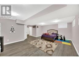 880 Frontenac Crescent, Woodstock, ON N4V0A8 Photo 45