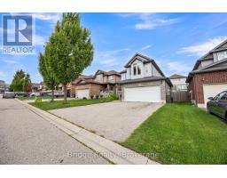 880 Frontenac Crescent, Woodstock, ON N4V0A8 Photo 8