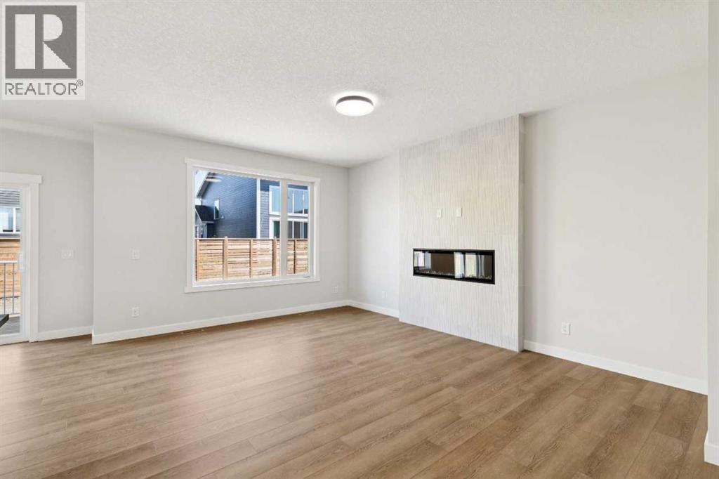 Listing photo – 262 Dawson Wharf Rise, Chestermere