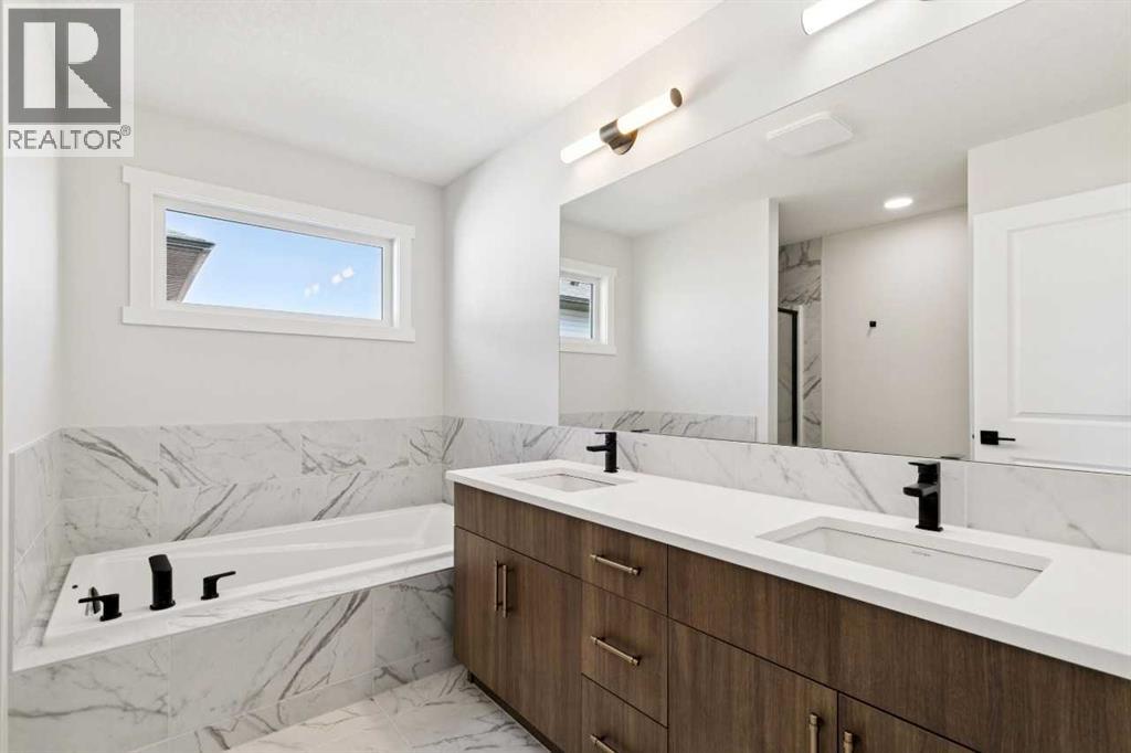 Listing photo – 262 Dawson Wharf Rise, Chestermere