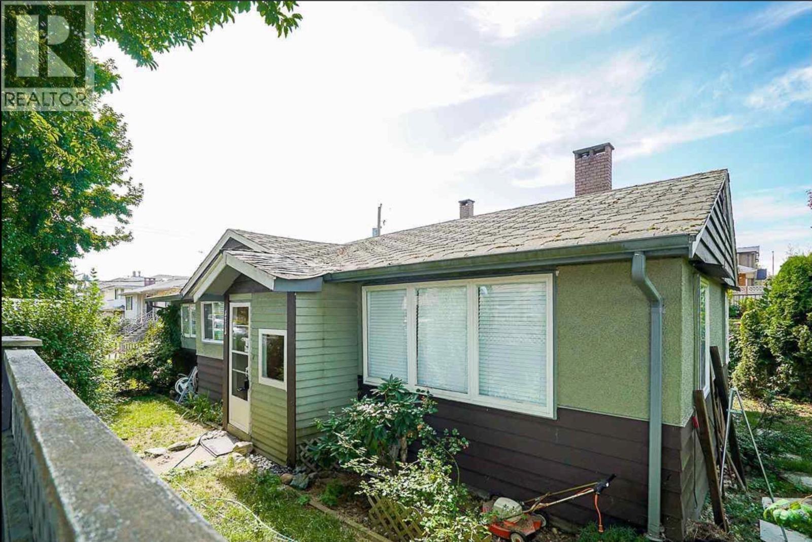 5715 CULLODEN STREET, Vancouver