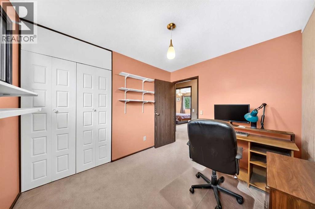 315 Thistle Way - 26