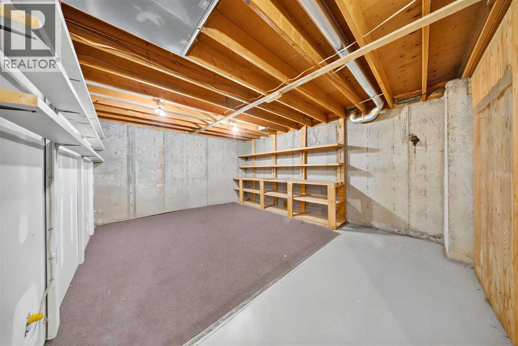 315 Thistle Way - 36
