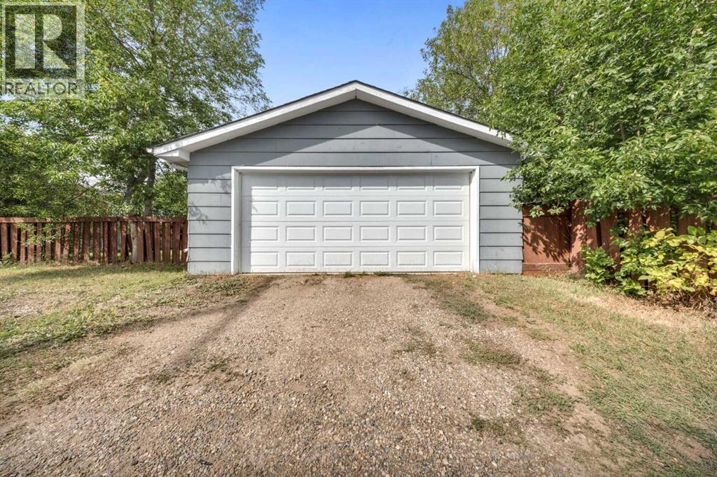 315 Thistle Way - 43