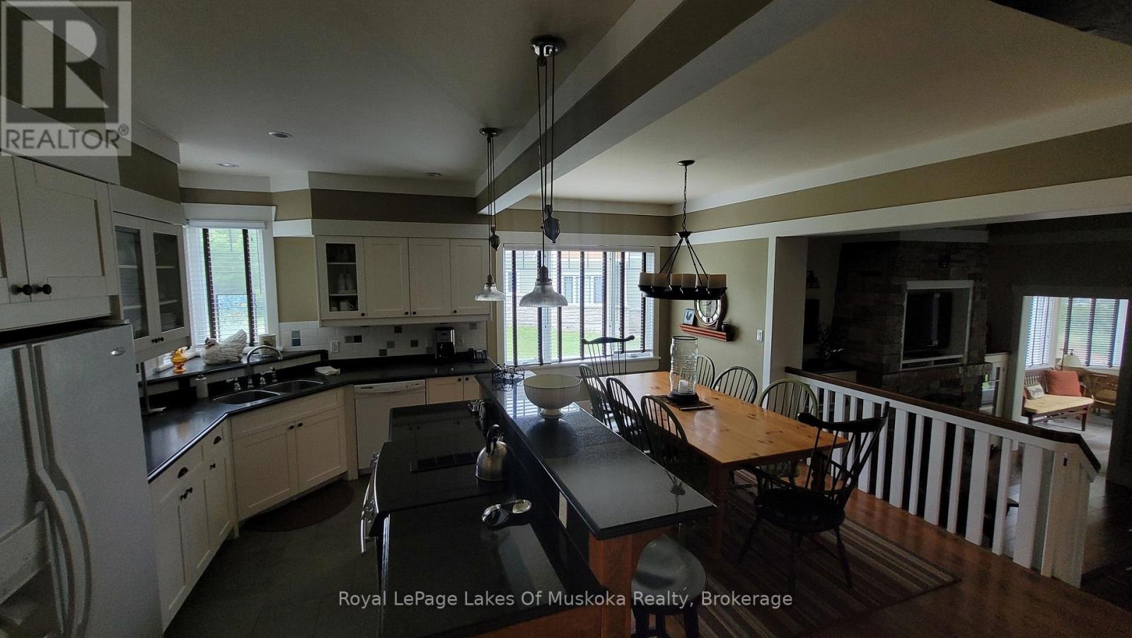 #V13, W2 1020 BIRCH GLEN ROAD - 19