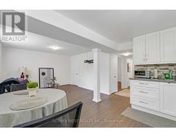 177 Searle Avenue, Toronto, ON M3H4B5 Photo 10