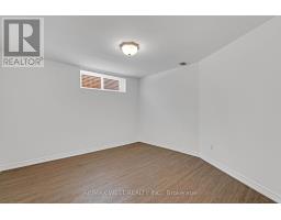 177 Searle Avenue, Toronto, ON M3H4B5 Photo 11