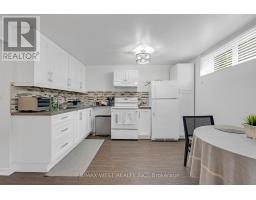 177 Searle Avenue, Toronto, ON M3H4B5 Photo 8