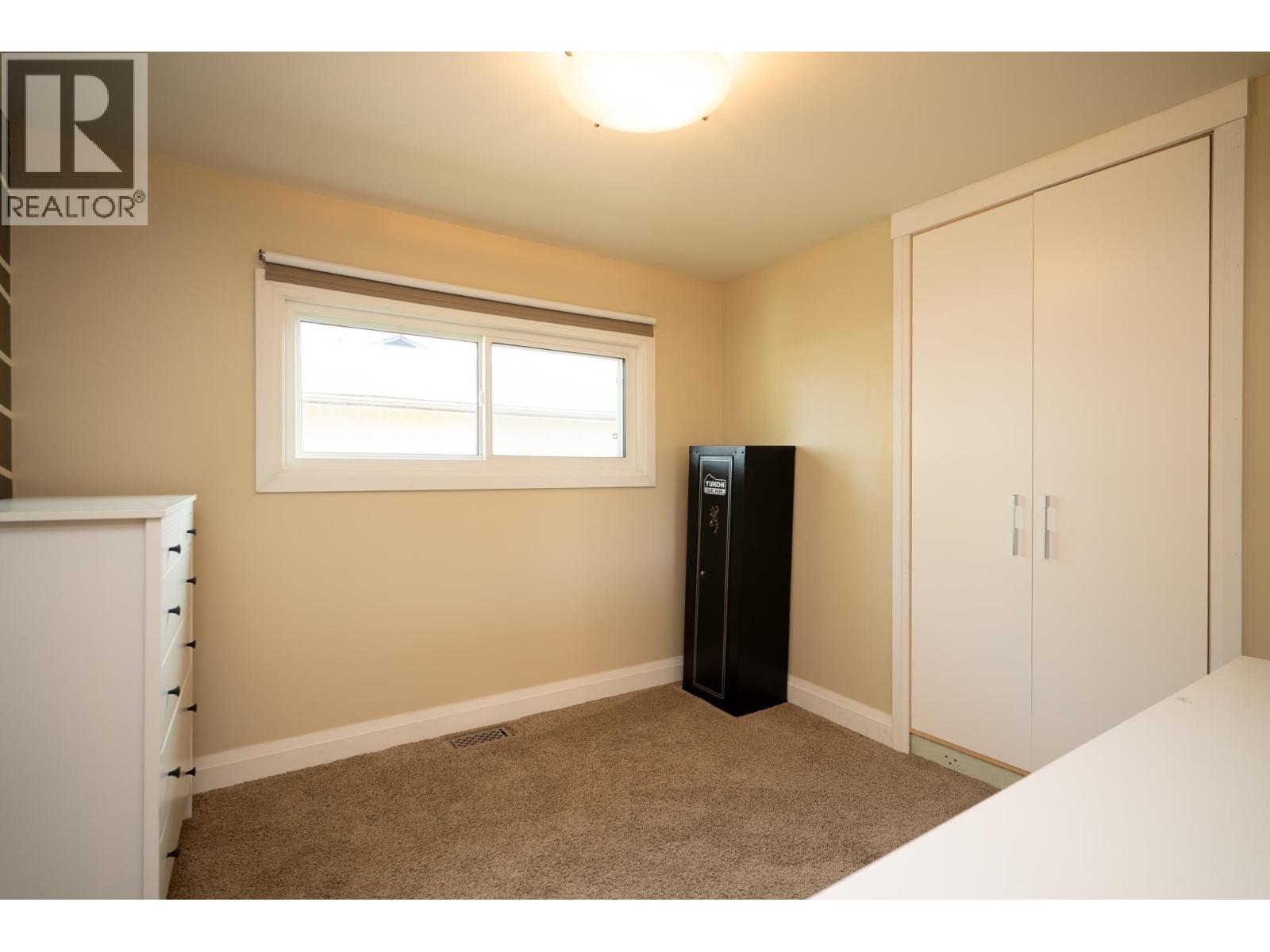 1054 HARPER STREET - 19