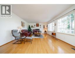 21489 Cherry Place, Maple Ridge, BC V2X4L5 Photo 15