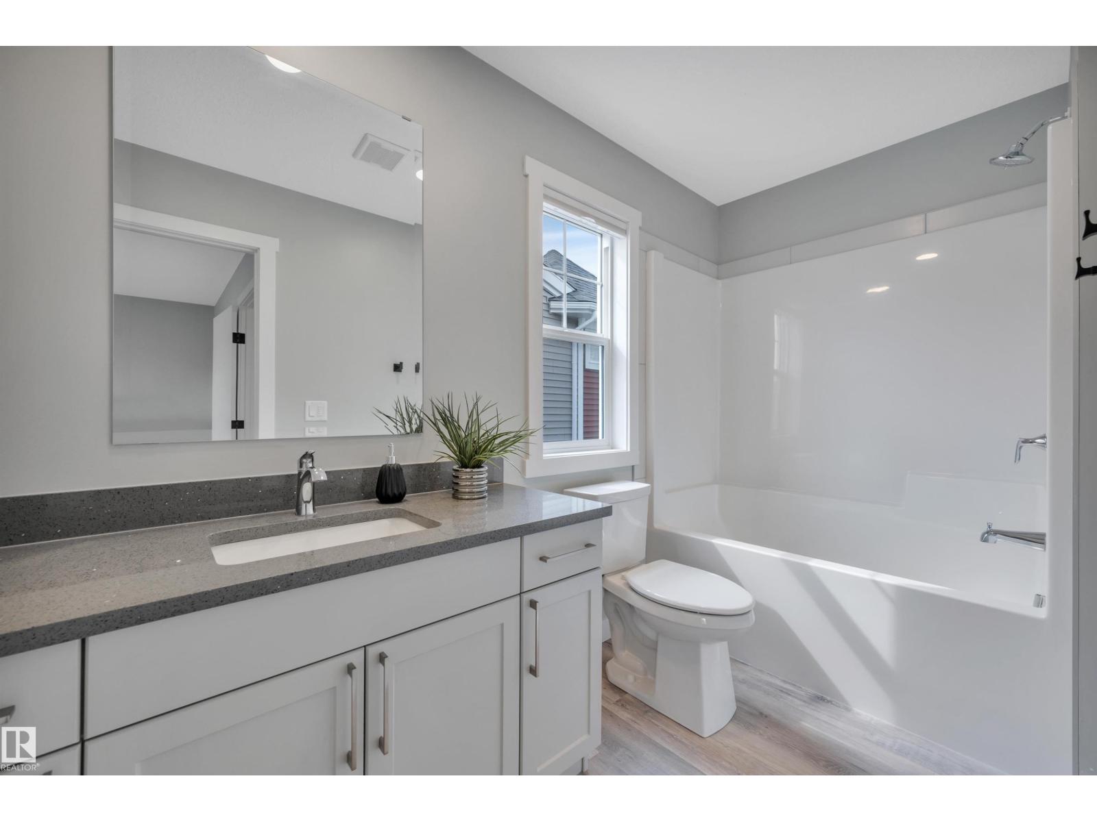 #4 150 EVERITT DR - 36