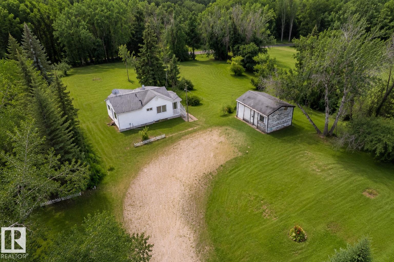 42201 TWP RD 624 - 2