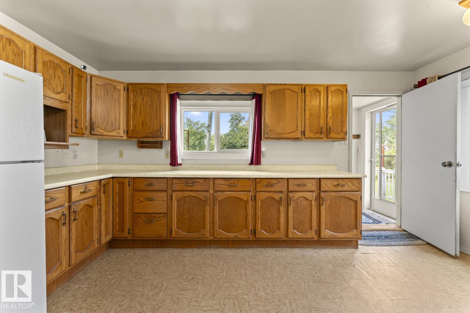 42201 TWP RD 624 - 6