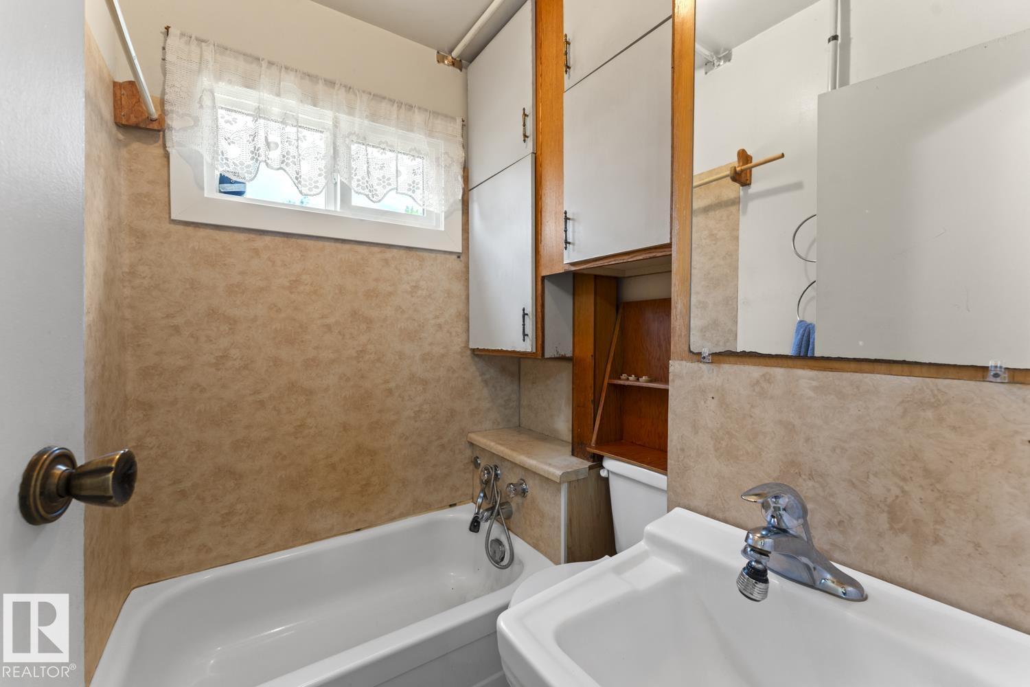 42201 TWP RD 624 - 9