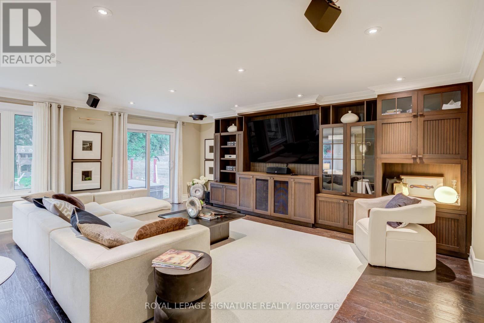 45 PLEASANT AVENUE - Image 23