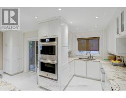 45 Pleasant Avenue, East Gwillimbury, ON L9N1A2 Photo 19