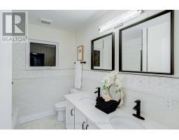 45 Pleasant Avenue, East Gwillimbury, ON L9N1A2 Photo 43