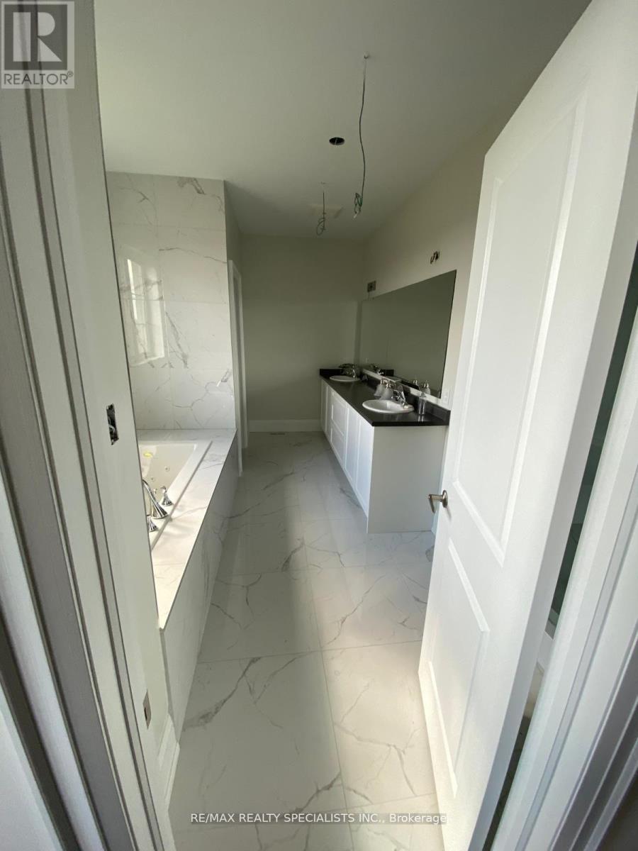 35 GERDEN DRIVE - 9