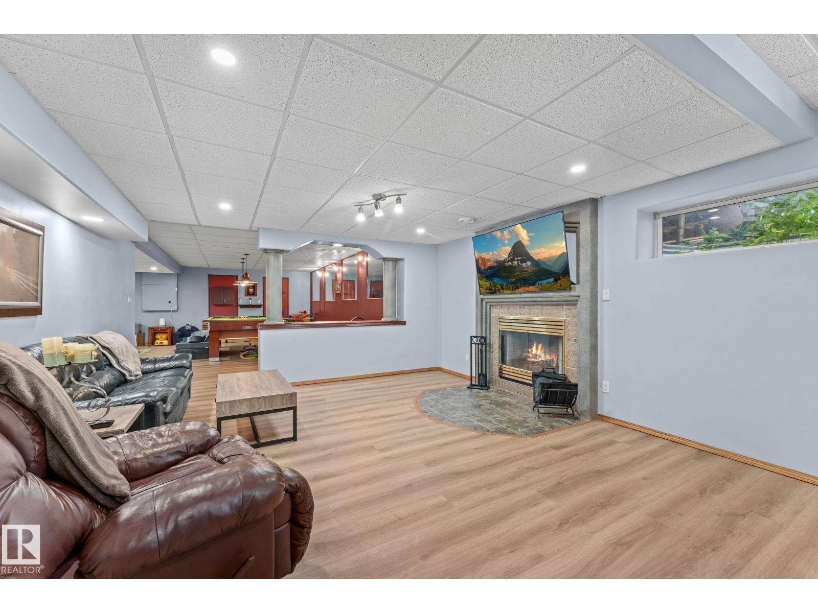 54224 RGE ROAD 245 - 48