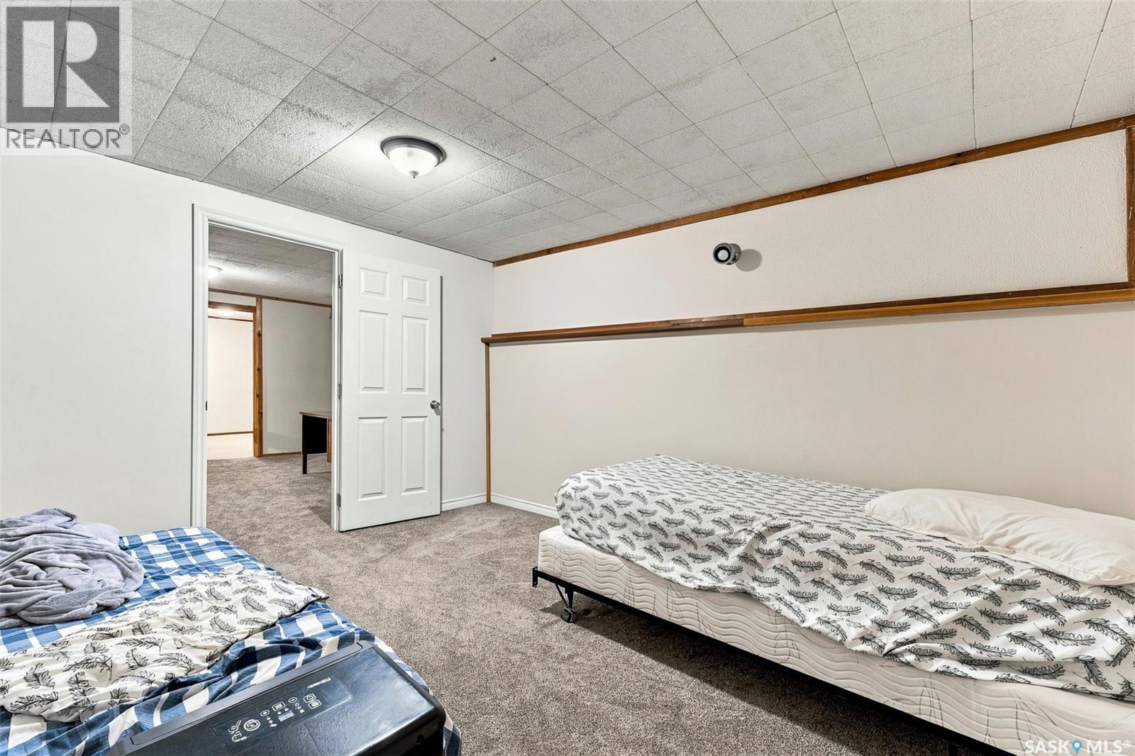 1520 UHRICH AVENUE - Image 24
