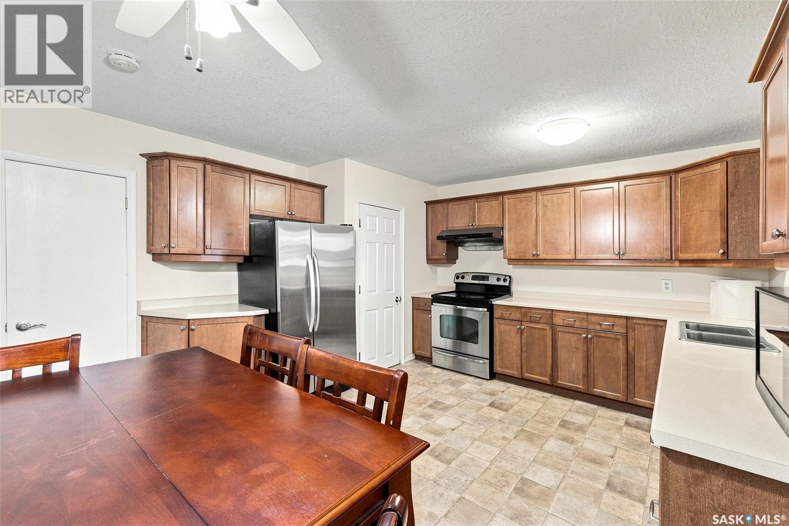 1520 UHRICH AVENUE - Image 3