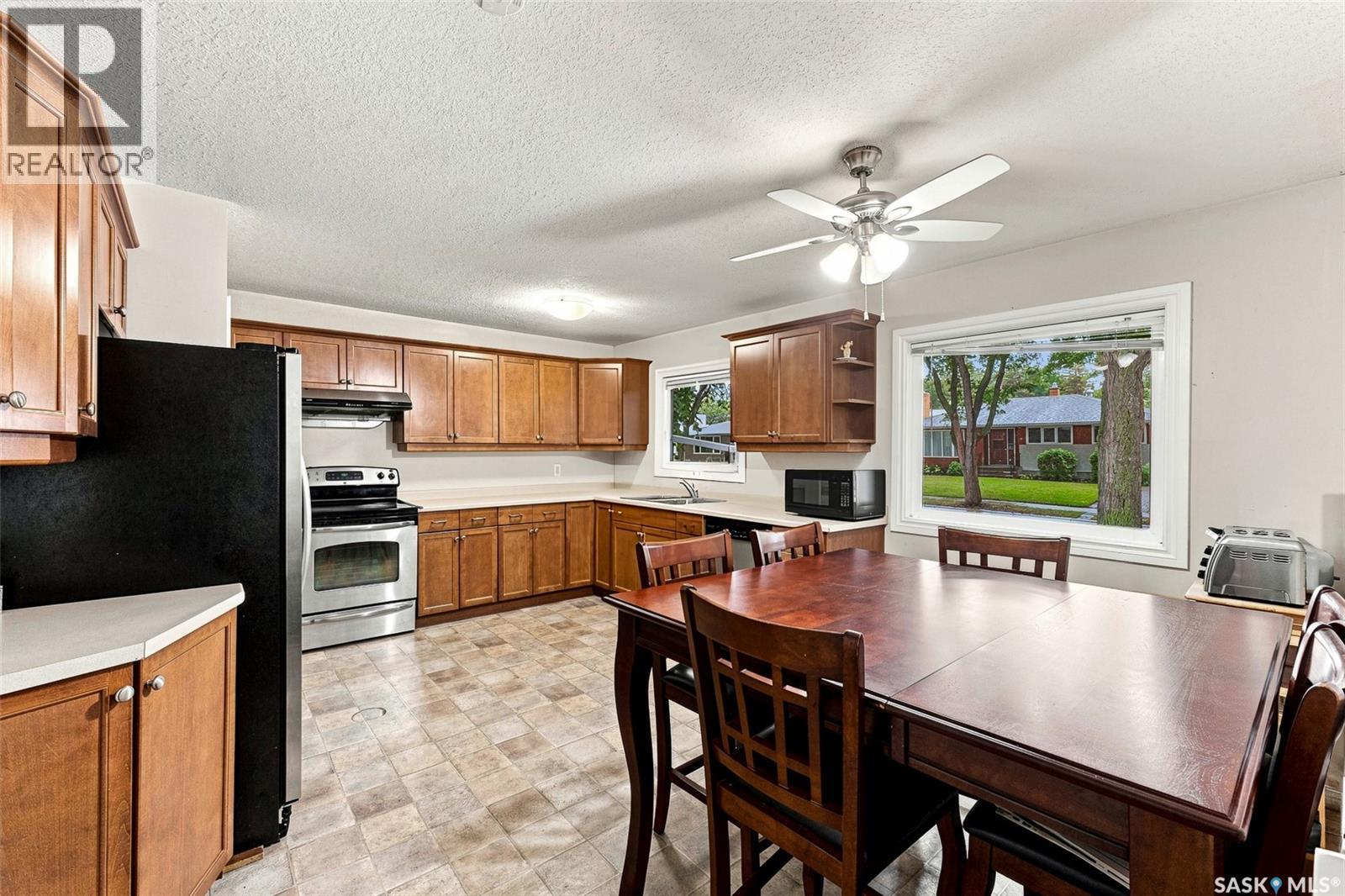 1520 UHRICH AVENUE - Image 4
