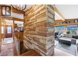 1832 Third Street, Fruitvale, BC V0G1L1 Photo 17