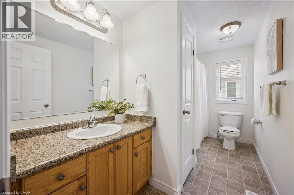 #16B 50 HOWE Drive - Image 19