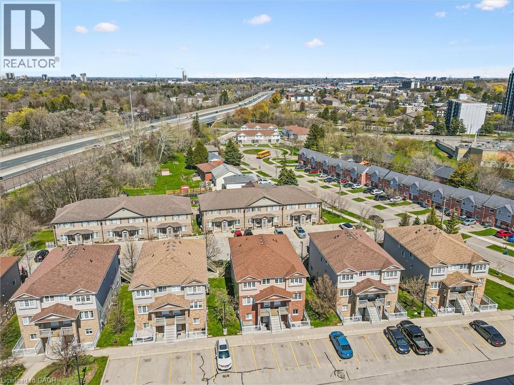 #16B 50 HOWE Drive - Image 29