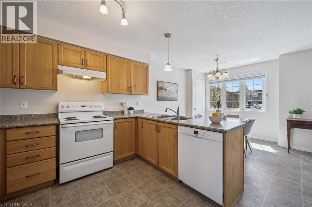 #16B 50 HOWE Drive - 10