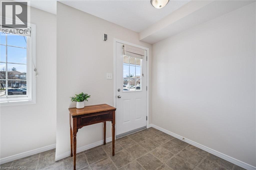 #16B 50 HOWE Drive - Image 6