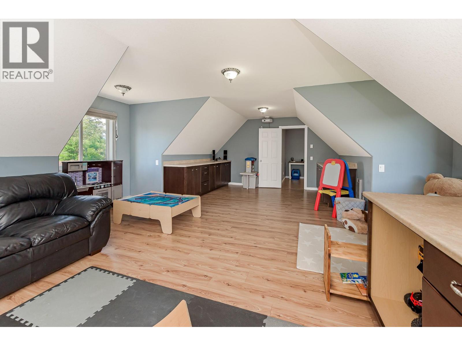 160 Carlin Street - Image 32