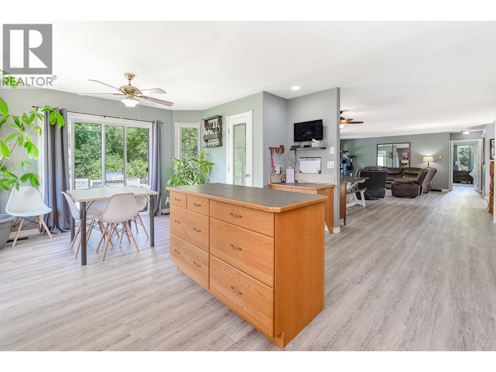 160 Carlin Street - 8