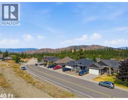 2041 Hugh Allan Drive, Kamloops, BC  Photo 10