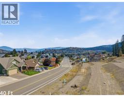 2041 Hugh Allan Drive, Kamloops, BC  Photo 14