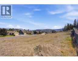 2041 Hugh Allan Drive, Kamloops, BC  Photo 21