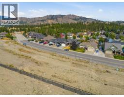 2041 Hugh Allan Drive, Kamloops, BC  Photo 6