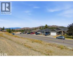 2041 Hugh Allan Drive, Kamloops, BC  Photo 7