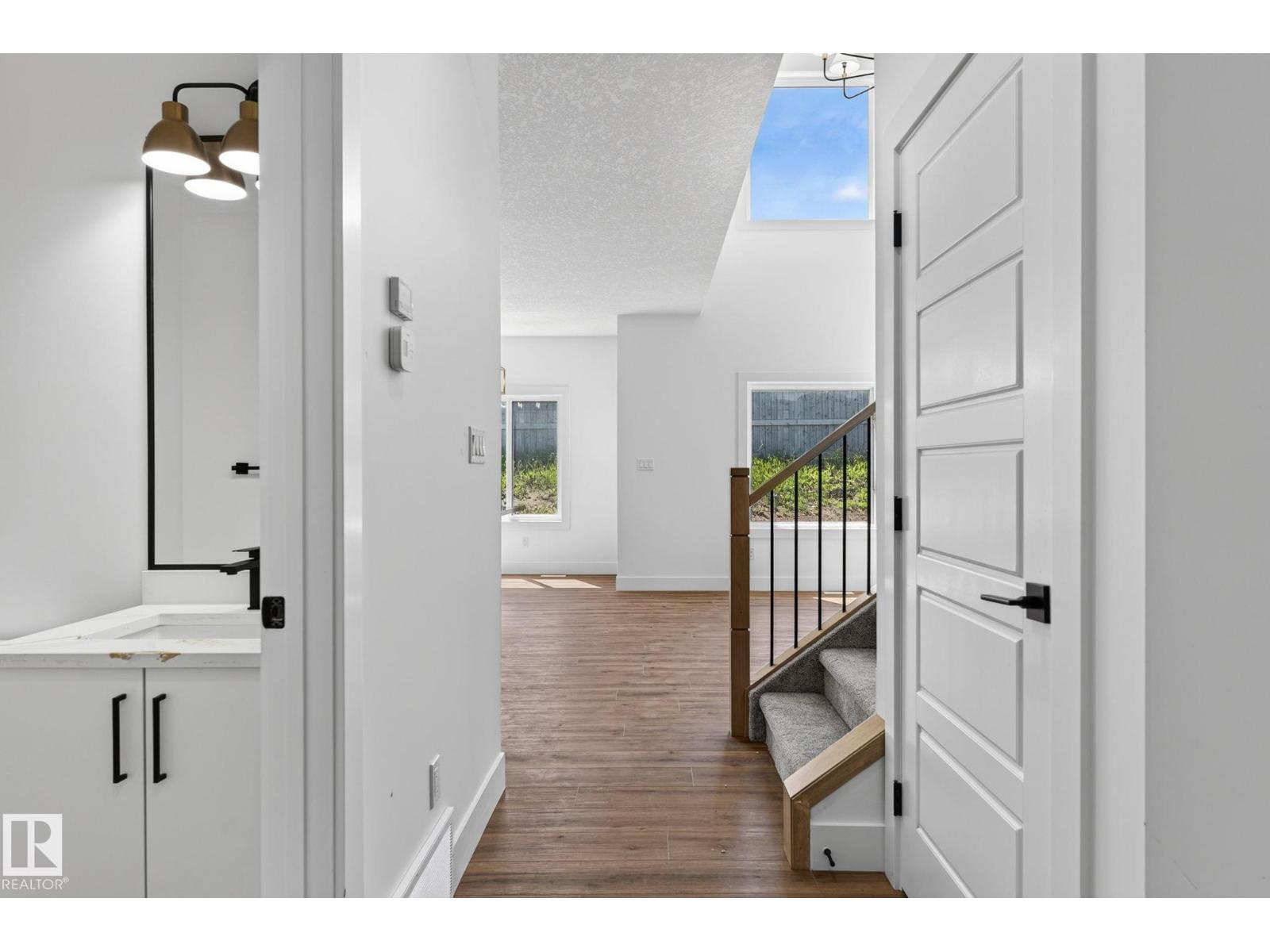 63 SILVERSTONE DR, photo 16 of 63