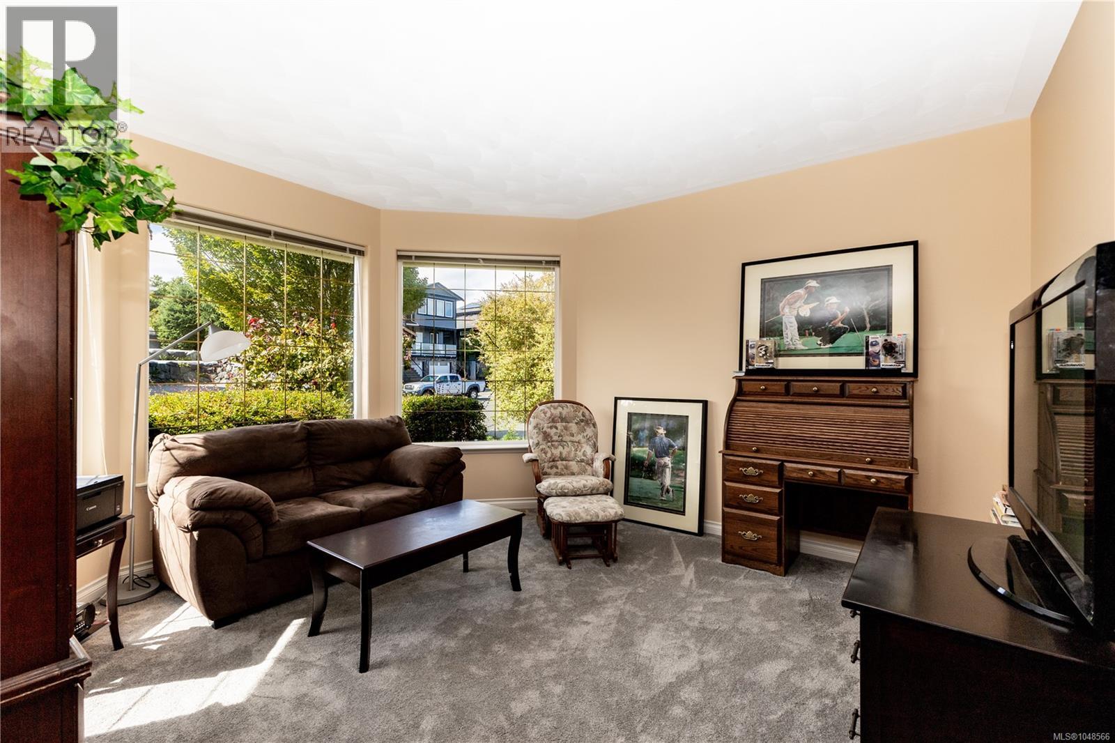600 Mariner Dr - Image 9