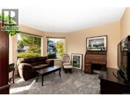 Bedroom - 600 Mariner Dr, Campbell River, BC V9H1V9 Photo 9