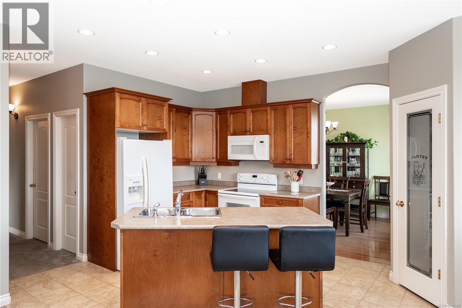 600 Mariner Dr - 14