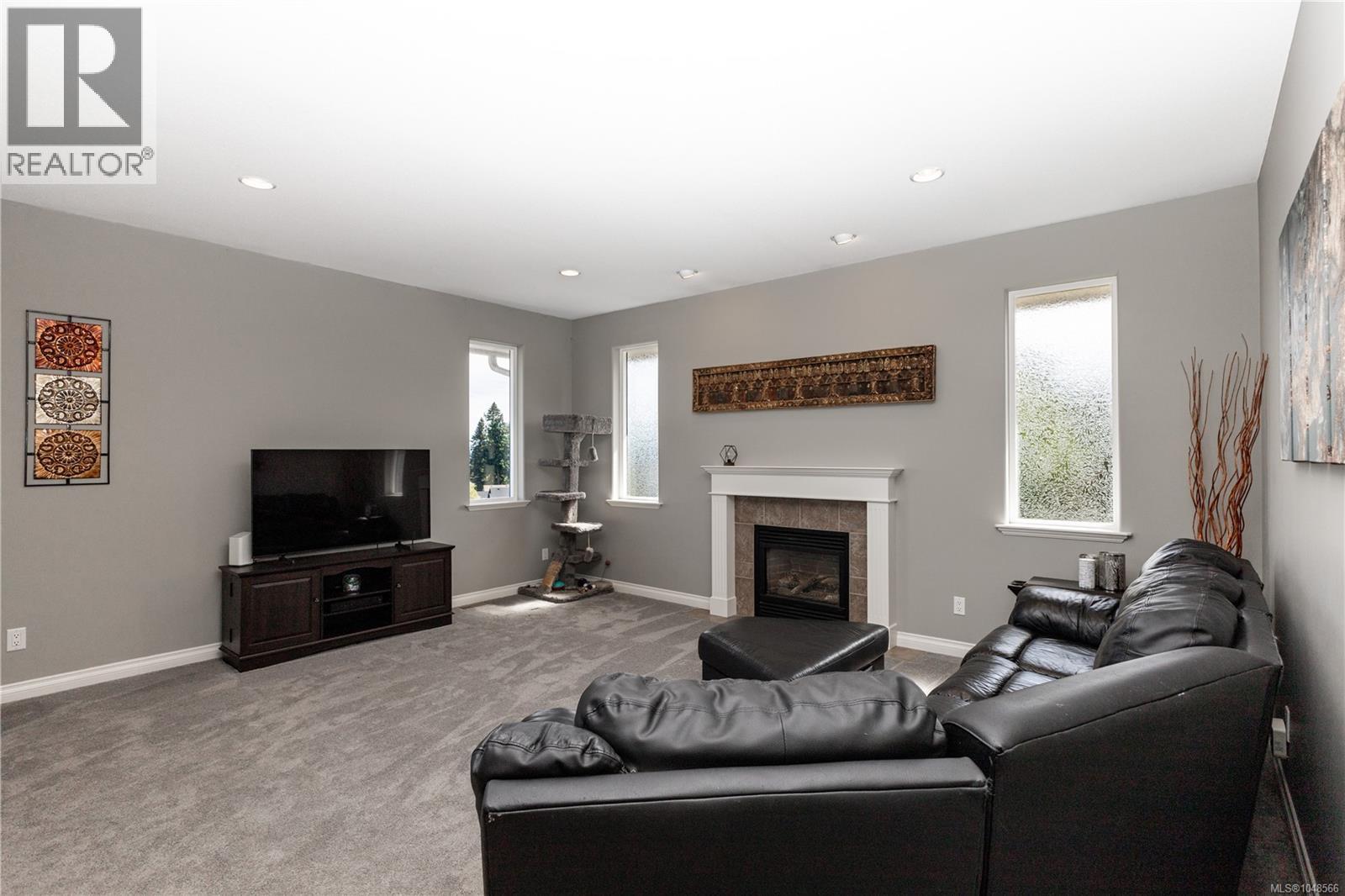 600 Mariner Dr - Image 29