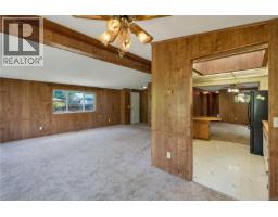 Laundry room - 2259 Upland Rd, Campbell River, BC V9H1C1 Photo 9