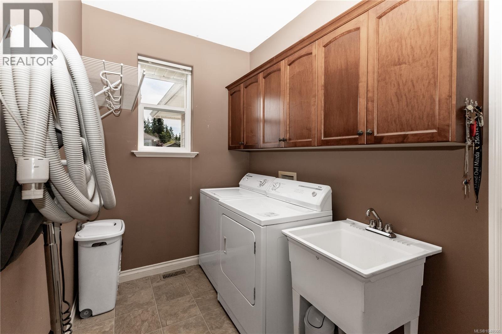 600 Mariner Dr - 50